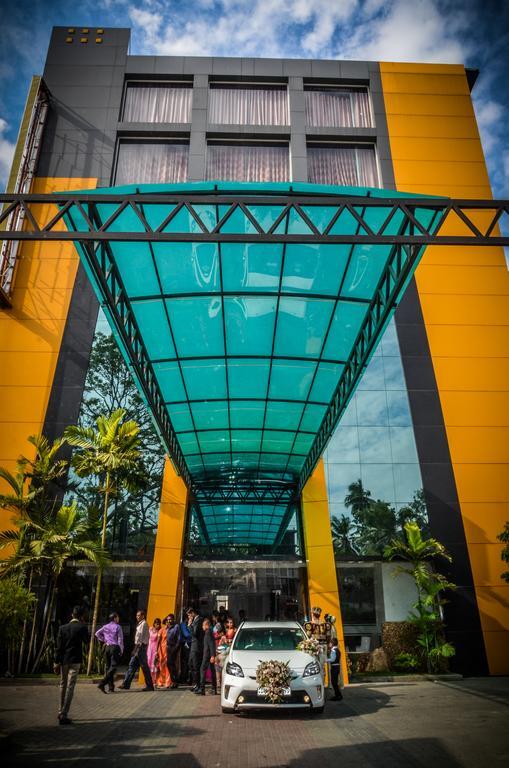 Hotel Kamrel كورونيغالا المظهر الخارجي الصورة